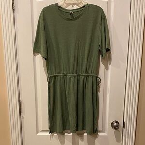 Old Navy Olive Green Tee